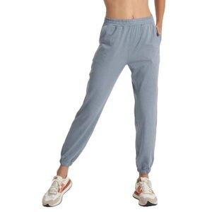 Vuori Women's Boyfriend Jogger Sweatpants Light Blue
Sz XS